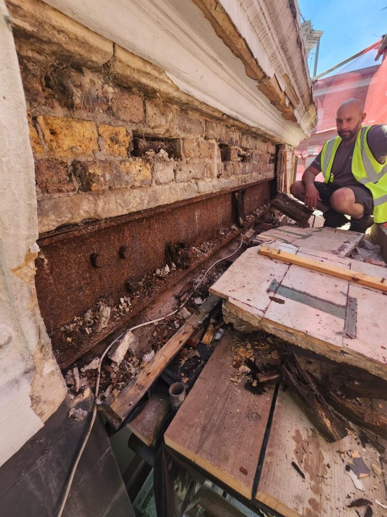 JD Wetherspoons Building Maintenance